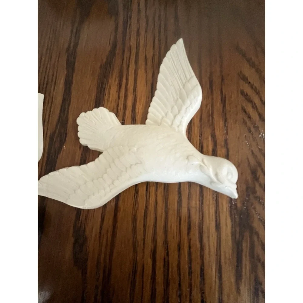 Vintage Homco Burwood Products White/Cream Birds Doves Wall Plaques